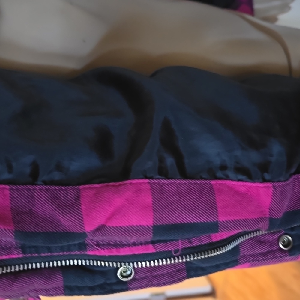 Pink and black plaid shacket - Picture 6 of 8